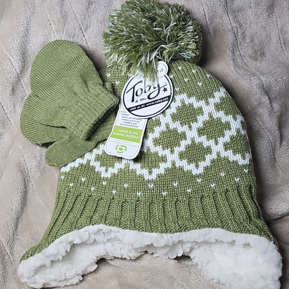 TOBY & ME Green Infant Baby Hat and Glove Set Super Soft Inner And Pattern